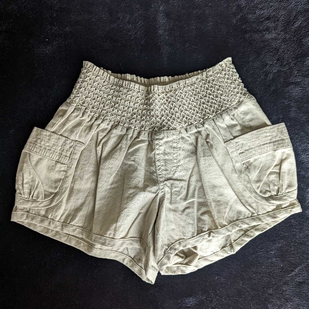 Linen Shorts - Picture 2 of 7